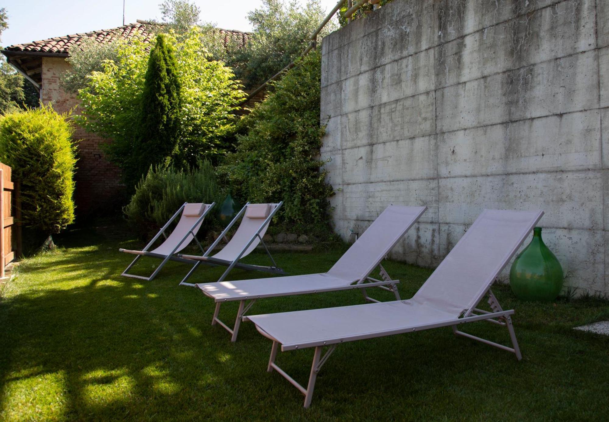 Casa Graziella- appartamenti vacanze Portacomaro Esterno foto