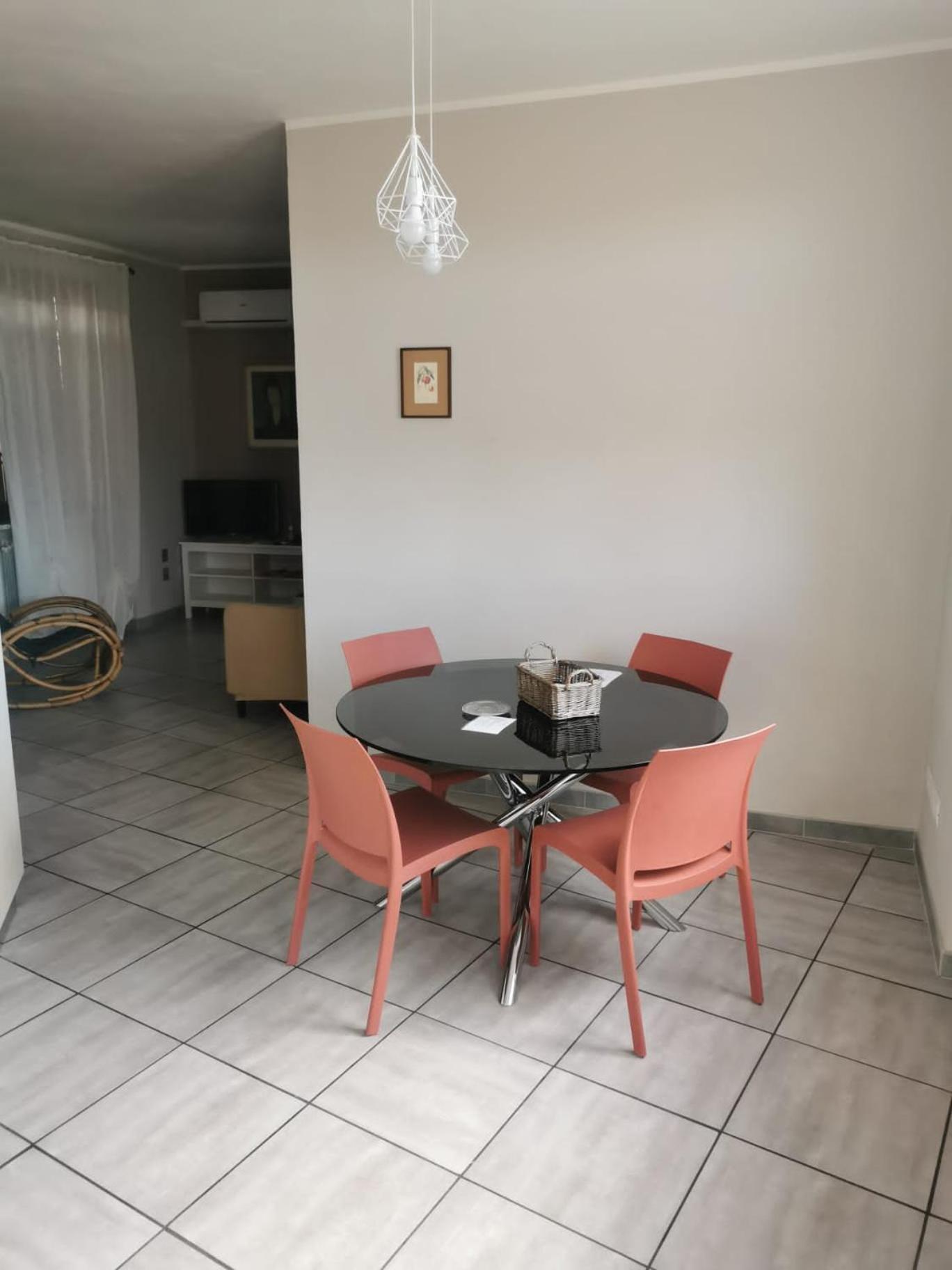 Casa Graziella- appartamenti vacanze Portacomaro Esterno foto